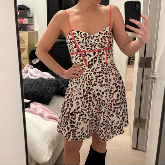 (last call) Parker Dress Roland White Leopard Print Silk Fit & Flare Mini Dress - Picture 1 of 10
